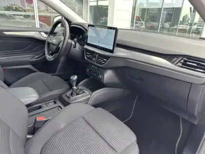 Photo 11 Ford Focus  1.0 EcoBoost mHEV 125ch Titanium X Business