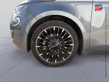 Photo 9 Fiat 500  e 118ch Icône Plus (Pack Magic Eye)