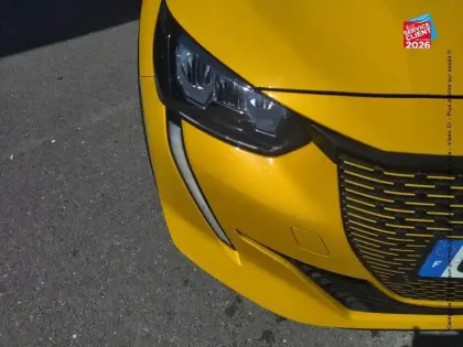 Photo 27 Peugeot 208  e- 136ch Style