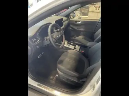 Photo 9 Ford Kuga  2.5 Duratec 180ch Hybrid FlexiFuel ST-Line X Powershift