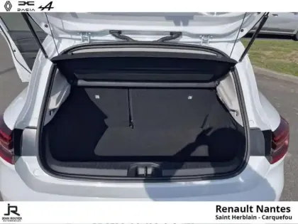 Photo 6 Renault Clio  1.6 E-Tech hybride 140ch Business -21N