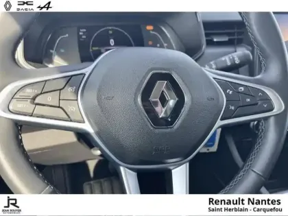 Photo 8 Renault Clio  1.6 E-Tech hybride 140ch Business -21N