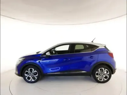 Photo 11 Renault Captur  1.6 E-Tech hybride 145ch Intens -21