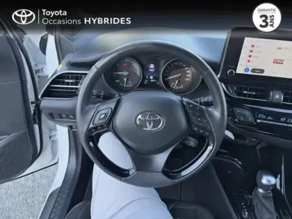 Photo 8 Toyota C-HR  2.0 Hybride 184ch Collection E-CVT
