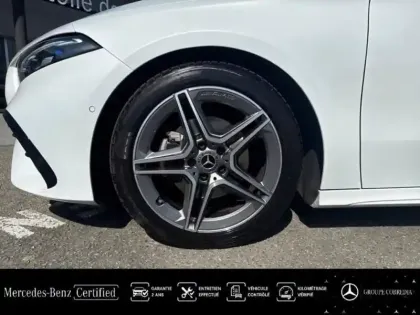 Photo 12 Mercedes Classe A  200 d 150ch AMG Line 8G-DCT