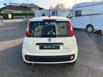 Photo 6 Fiat Panda  Pandina 1.0 65ch BSG S&S Hybrid Icône