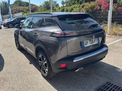 Photo 6 Peugeot 2008  PureTech 130 S&S EAT8
