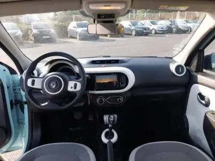 Photo 13 Renault Twingo  III E-Tech