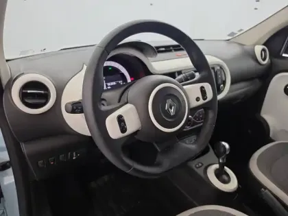 Photo 32 Renault Twingo  III E-Tech