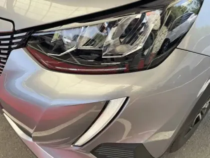 Photo 19 Peugeot 2008  Electrique 136 ch
