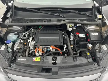 Photo 47 Peugeot 2008  Electrique 136 ch