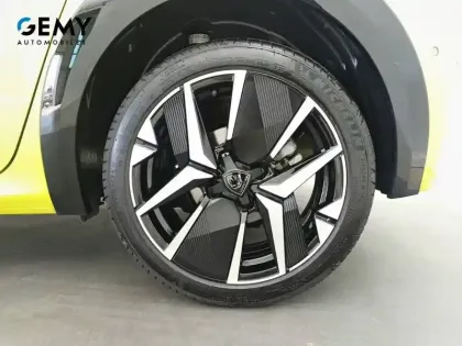 Photo 10 Peugeot 208  Hybrid 136 e-DCS6