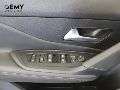Photo 16 Peugeot 308  Electrique 54 kWh 156ch