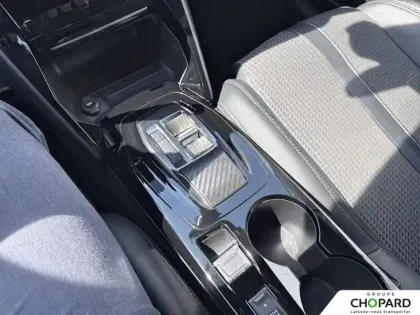 Photo 13 Peugeot 208  Electrique 50 kWh 136ch