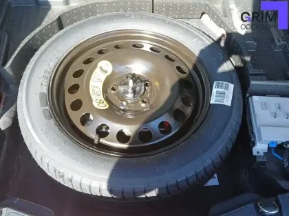 Photo 20 Ford Kuga  2.5 Duratec 180 ch FlexiFuel FHEV E85 Powershift