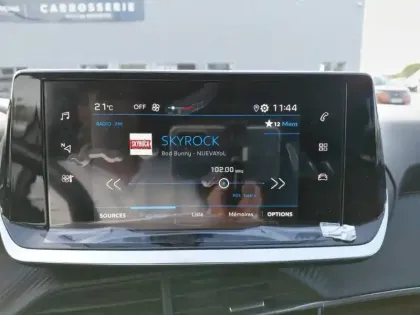 Photo 14 Peugeot 208  PureTech 100 S&S BVM6