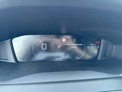 Photo 9 Peugeot 2008  Hybrid 145 e-DCS6