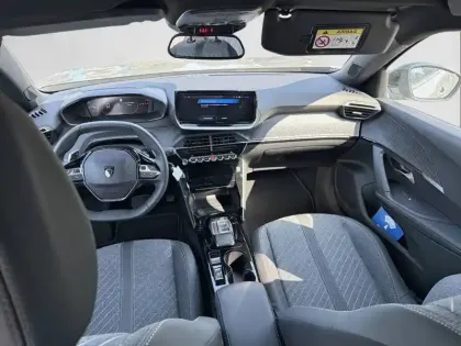 Photo 7 Peugeot 2008  Hybrid 145 e-DCS6
