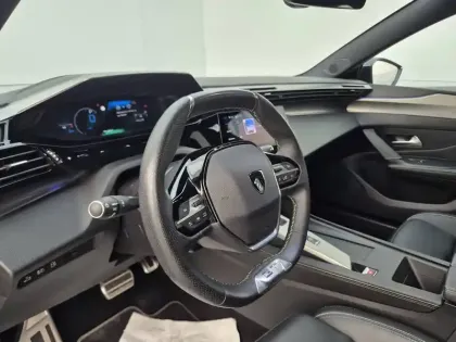Photo 26 Peugeot 408  PHEV 180 e-EAT8