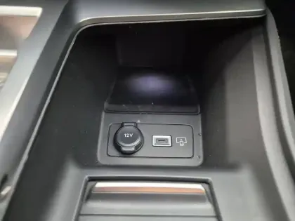Photo 38 Peugeot 408  PHEV 180 e-EAT8