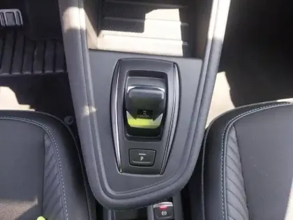 Photo 24 Renault Captur  E-Tech full hybrid 160 ch