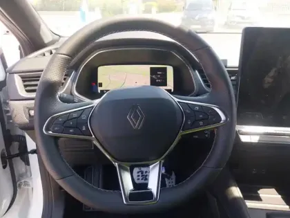 Photo 25 Renault Captur  E-Tech full hybrid 160 ch
