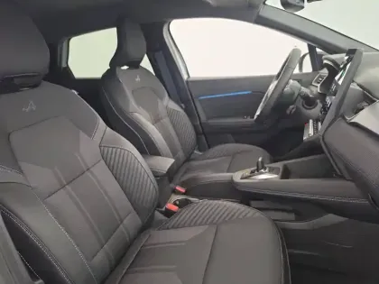 Photo 45 Renault Captur  E-Tech full hybrid 160 ch