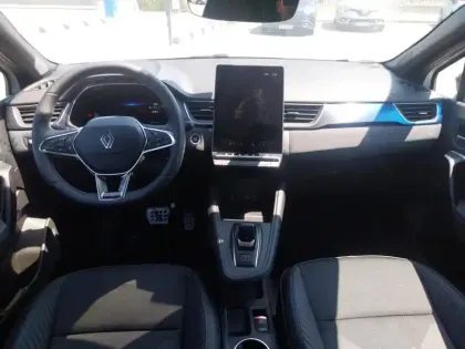 Photo 27 Renault Captur  E-Tech full hybrid 160 ch