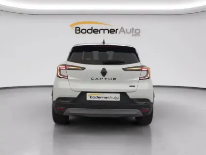 Photo 32 Renault Captur  E-Tech full hybrid 160 ch