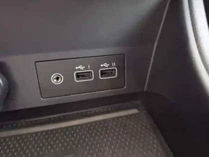 Photo 34 Renault Captur  E-Tech full hybrid 145