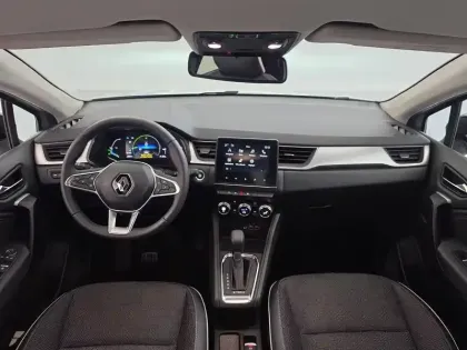 Photo 26 Renault Captur  E-Tech full hybrid 145