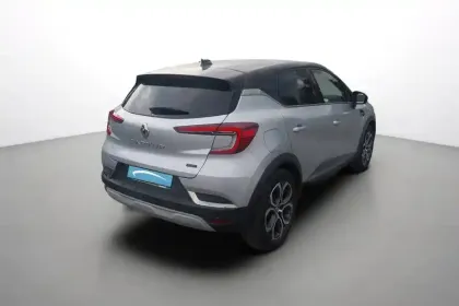 Photo 5 Renault Captur  E-Tech full hybrid 145