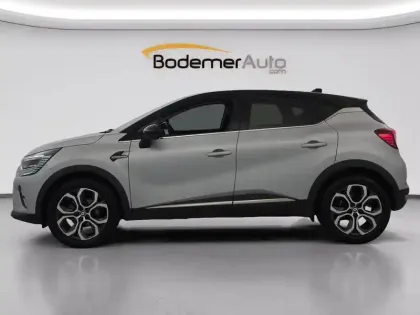 Photo 10 Renault Captur  E-Tech full hybrid 145