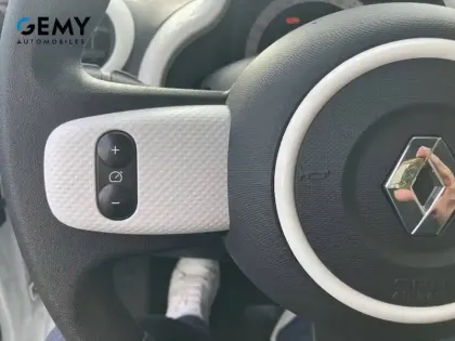 Photo 16 Renault Twingo  III E-Tech