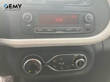 Photo 20 Renault Twingo  III E-Tech