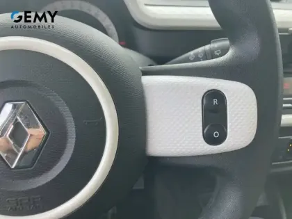 Photo 17 Renault Twingo  III E-Tech