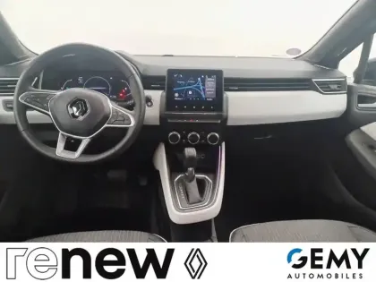 Photo 7 Renault Clio  E-Tech full hybrid 145