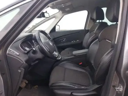 Photo 8 Renault Scenic  dCi 160 Energy EDC