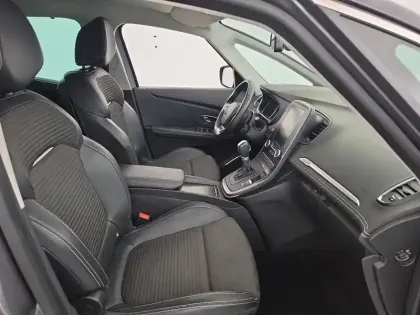 Photo 31 Renault Scenic  dCi 160 Energy EDC