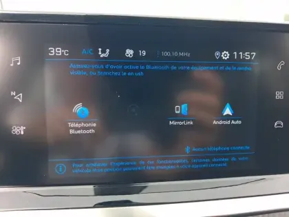 Photo 13 Peugeot 2008  PureTech 100 S&S BVM6