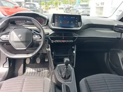 Photo 10 Peugeot 2008  PureTech 100 S&S BVM6