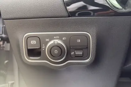 Photo 21 Mercedes GLA  250 e Hybrid EQ 8G-DCT