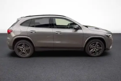 Photo 6 Mercedes GLA  250 e Hybrid EQ 8G-DCT