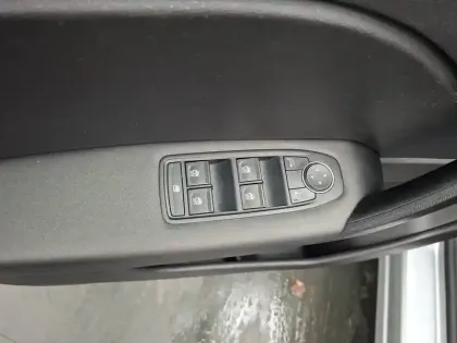 Photo 27 Renault Captur  E-Tech 145 - 21