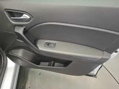 Photo 24 Renault Captur  E-Tech 145 - 21