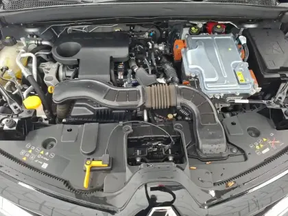 Photo 13 Renault Captur  E-Tech 145 - 21