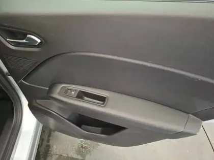 Photo 22 Renault Captur  E-Tech 145 - 21