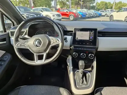 Photo 14 Renault Clio  E-Tech 140 - 21N