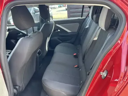 Photo 7 Opel Astra  1.2 Turbo 130 ch BVA8