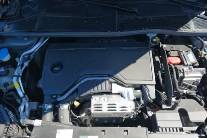 Photo 15 Peugeot 308  Hybrid 145 e-DCS6
